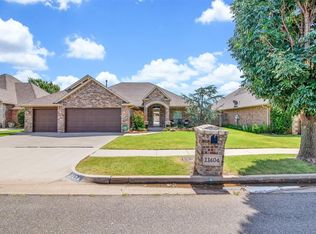 11404 Sturbridge Rd, Oklahoma City, OK 73162