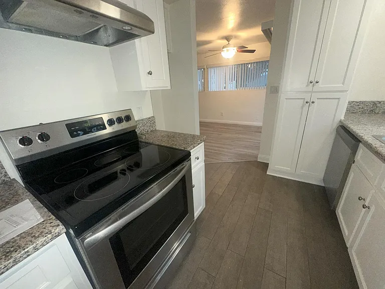 915 N Stoneman Ave #1 — Photo 8