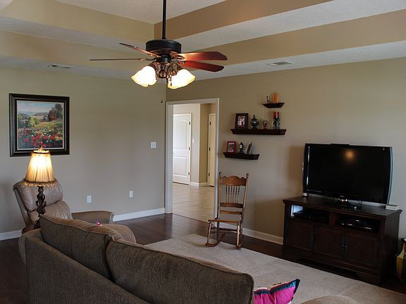 2nd image of 5264 Fortress Cir