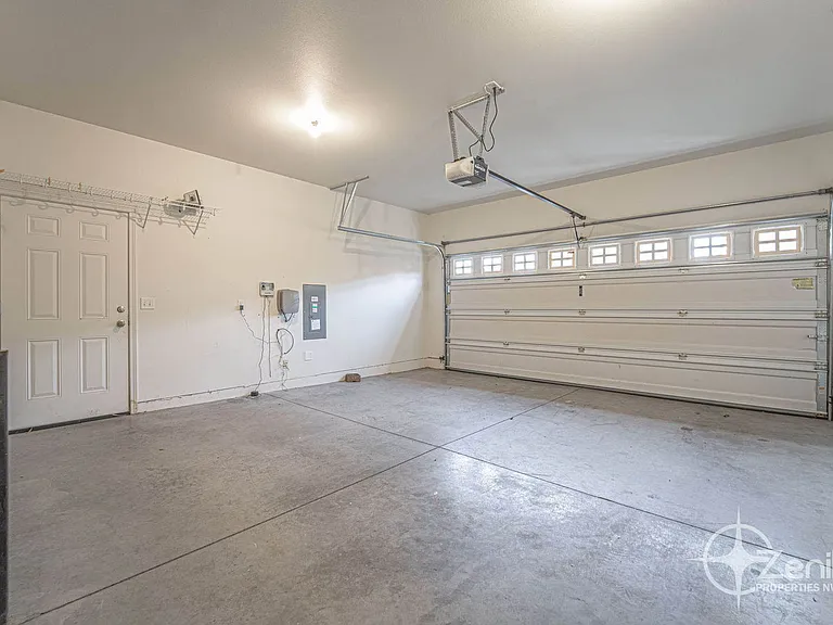 5242 N St — Photo 12