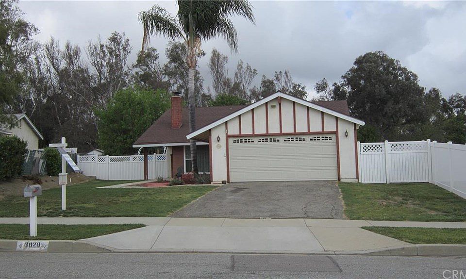 1st image of 3820 Aspen Ln