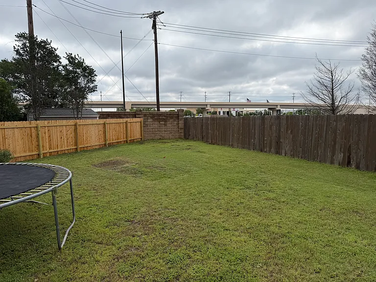 1421 Mojave Bnd — Photo 11