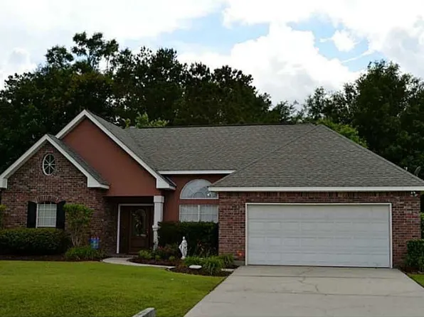 250 Calumet Dr, Madisonville, LA 70447