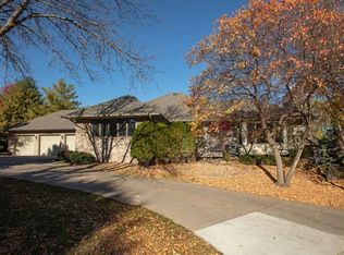 2213 Ferris Ln #38, Roseville, MN 55113