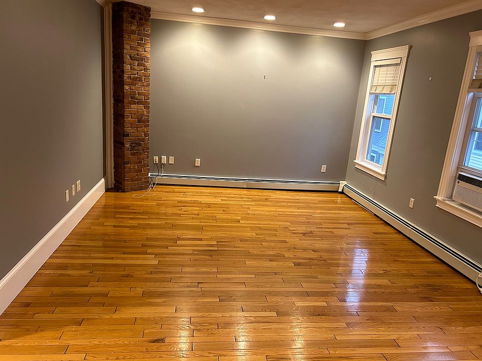 Living room without furniture