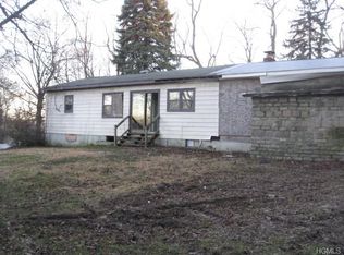 40 Silver Spring Rd, New Windsor, NY 12553