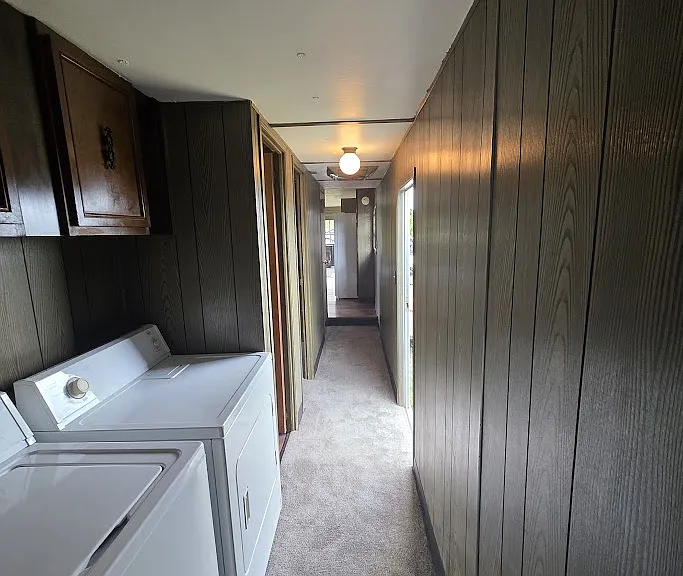 Poplar St — Photo 10