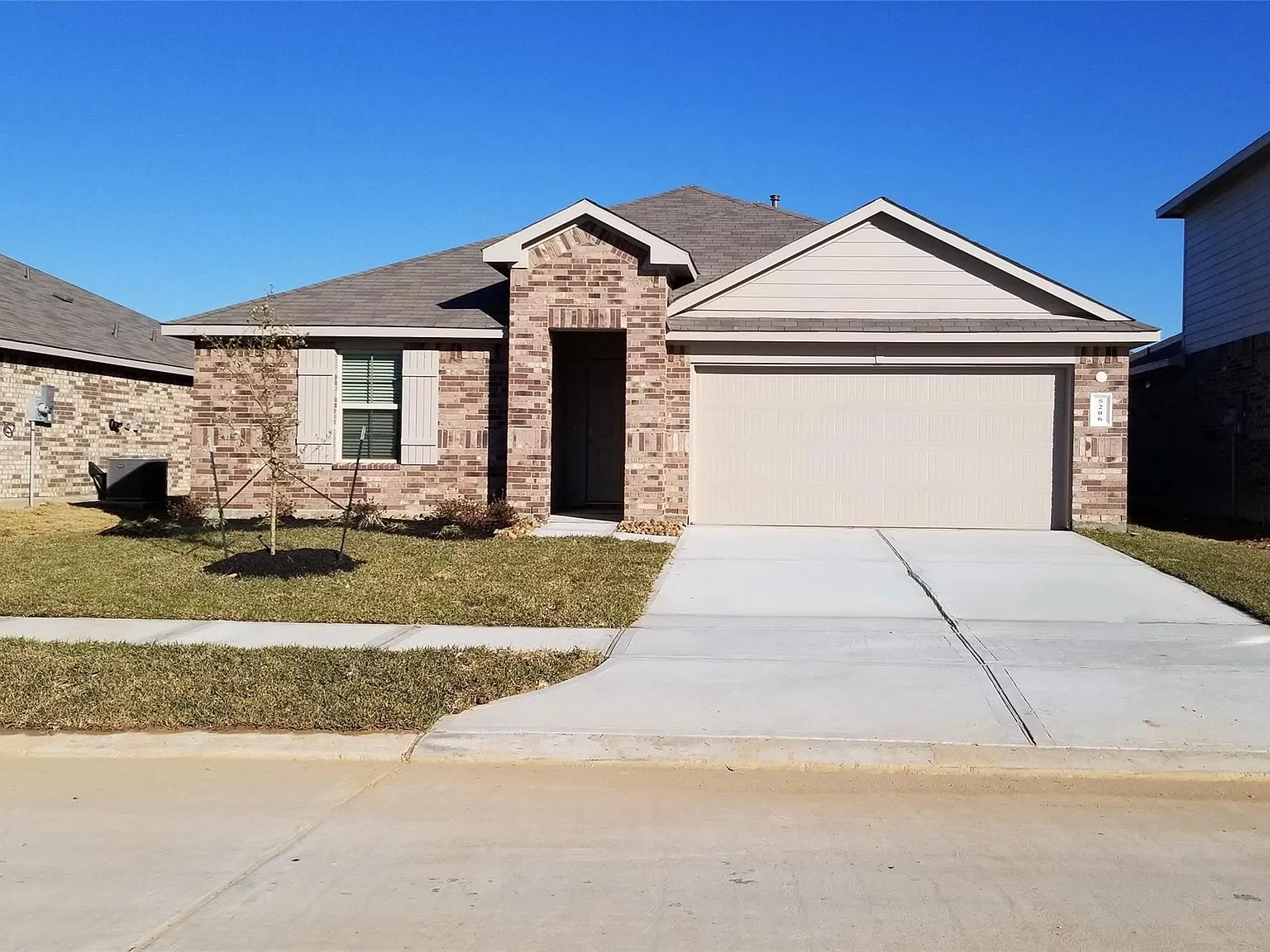 4 bed, 1835 sqft, $2,095 — Photo 1
