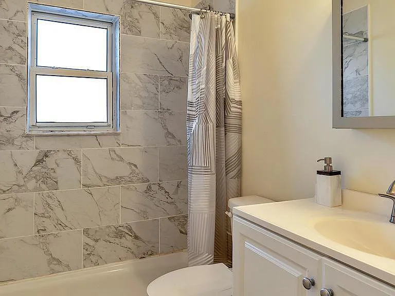 802 N J St — Photo 20