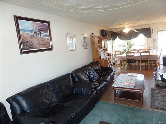4th image of 1401 Middleberry Dr