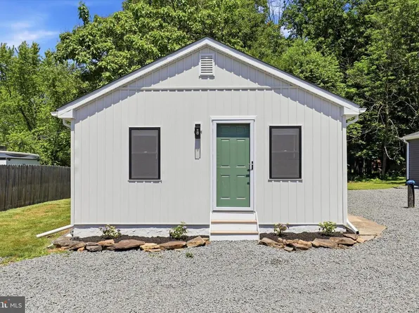 1605 N Line St E, Lansdale, PA 19446