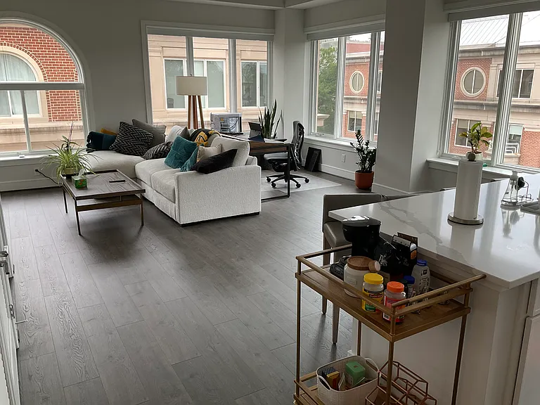 625 Slaters Ln #407 — Photo 6