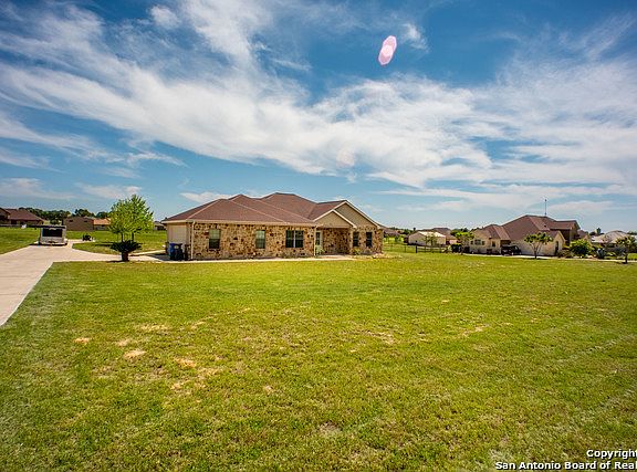 2nd image of 212 Abrego Lake Dr