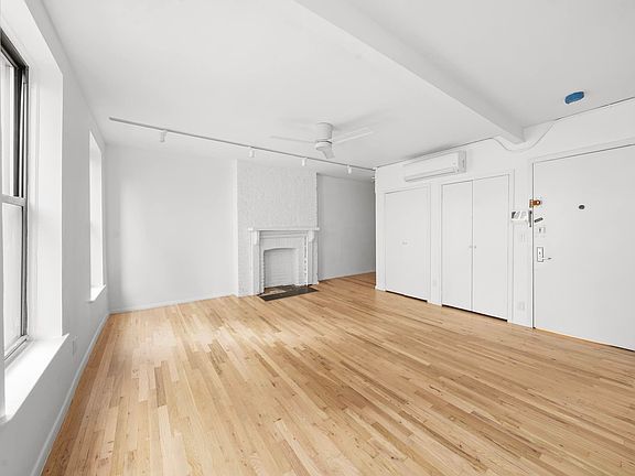 4th image of 500 6th Ave APT 3