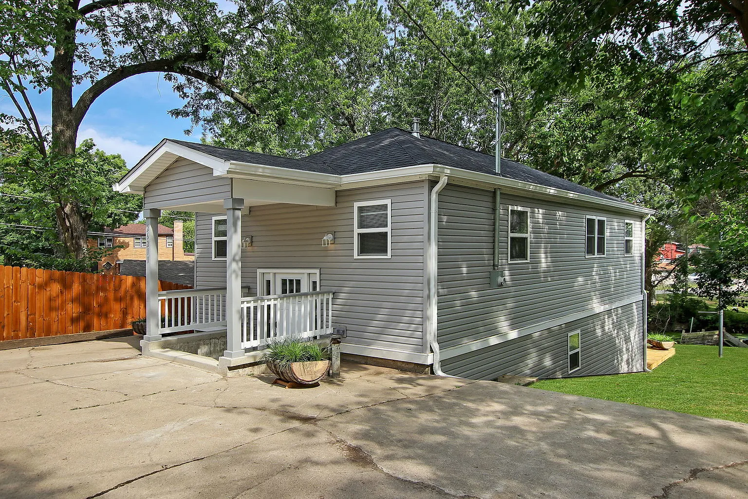 26211 W Forest Ct photo 1