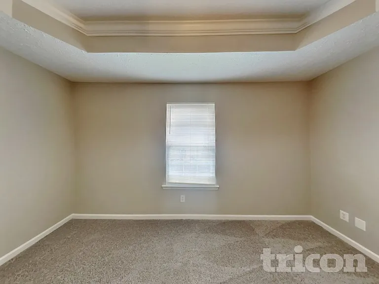 501 Homey Dr — Photo 6