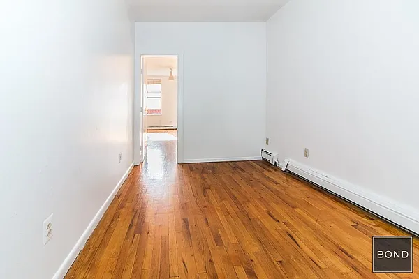 Rented by Bond New York | media 17