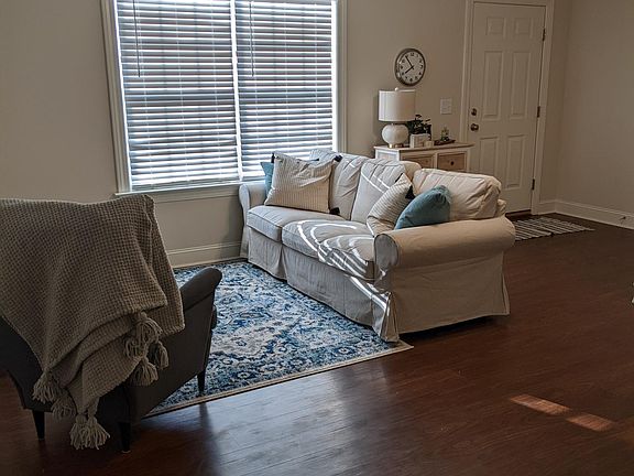 3rd image of 200 Orlando Way #216