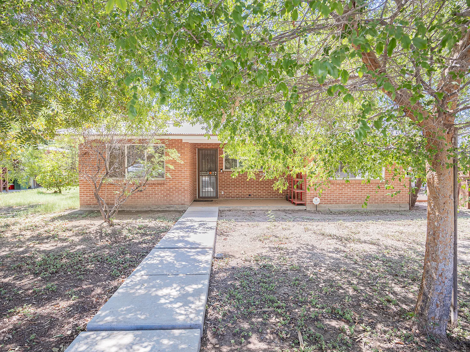 351 E Encanto Drive, Tempe Az — Photo 2