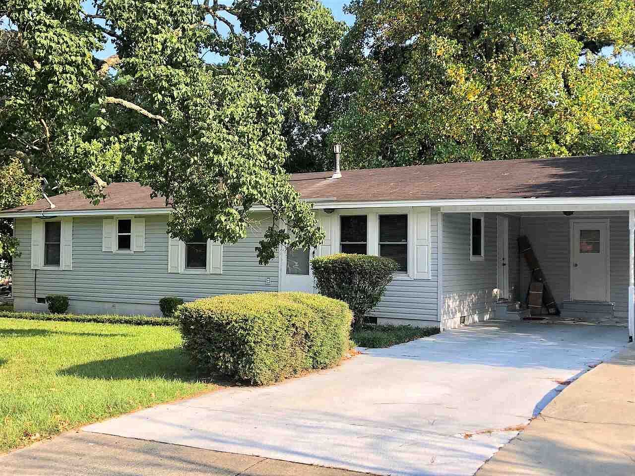 309 Denmark St, Statesboro, GA 30458 | Zillow