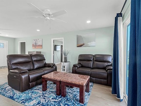 4th image of 1019 Treaty Dr #1019