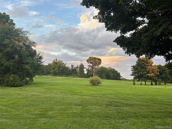 5th image of 6 Country Club Road