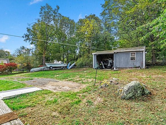 2nd image of 144 Wompatuck Rd