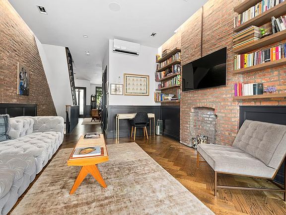 5th image of 148 W 132nd St