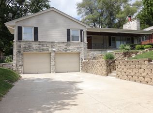 3812 N 48th St, Omaha, NE 68104