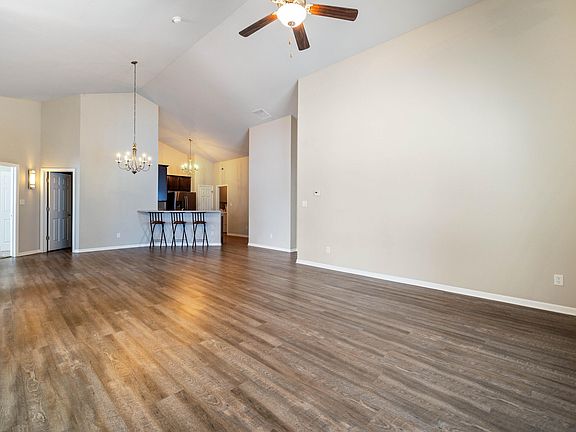 4th image of 10993 Elkhart Pl #B113