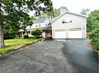 5 Kinney Ave, Burlington, MA 01803