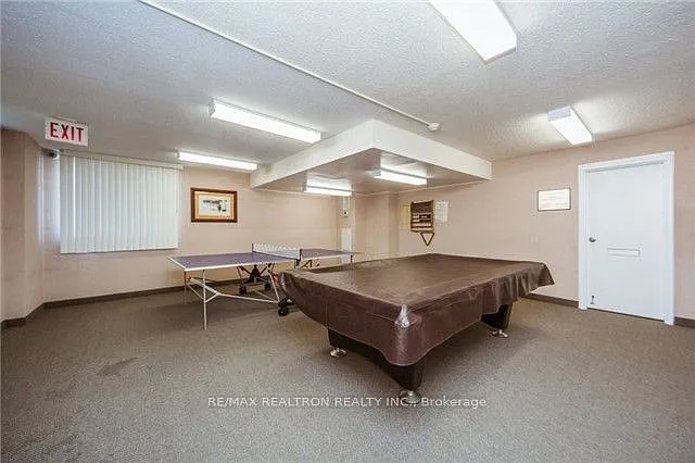 2 bed, $2,300 — Photo 4