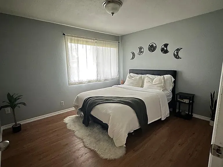 3480 Oak St #3480 — Photo 6
