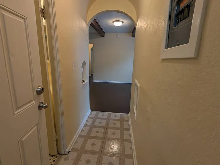 912 Haskell Ave — Photo 9