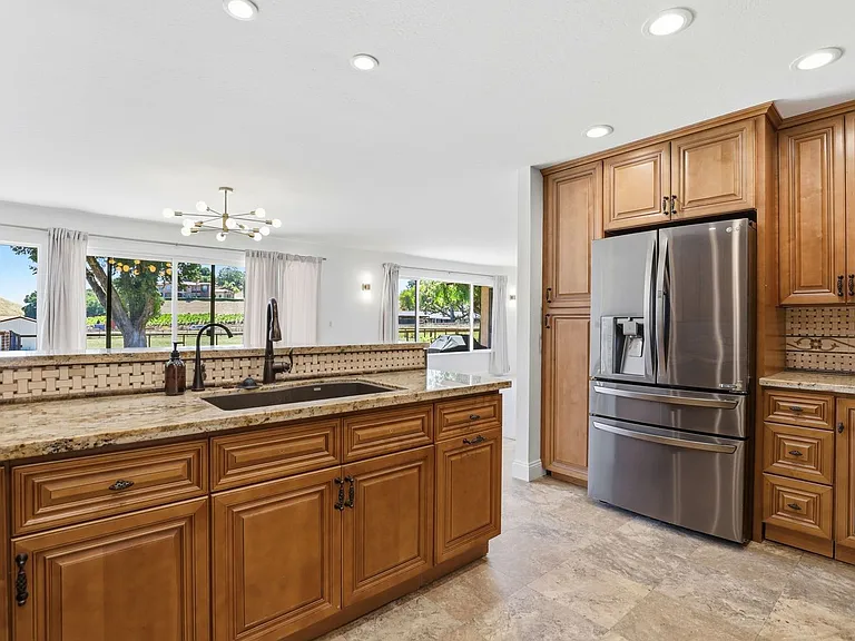 10200 Parrish View Dr — Photo 12