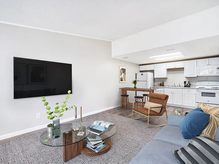 Meadowood Apartments — Photo 3