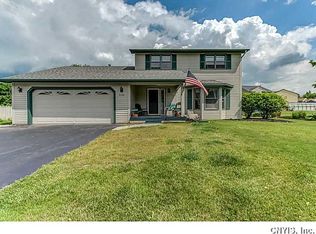 5139 Old Barn Rd, Clay, NY 13041