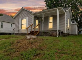 212 W North St, Warrensburg, MO 64093