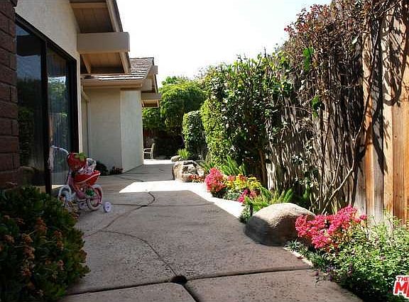 4th image of 4992 Paseo Dali