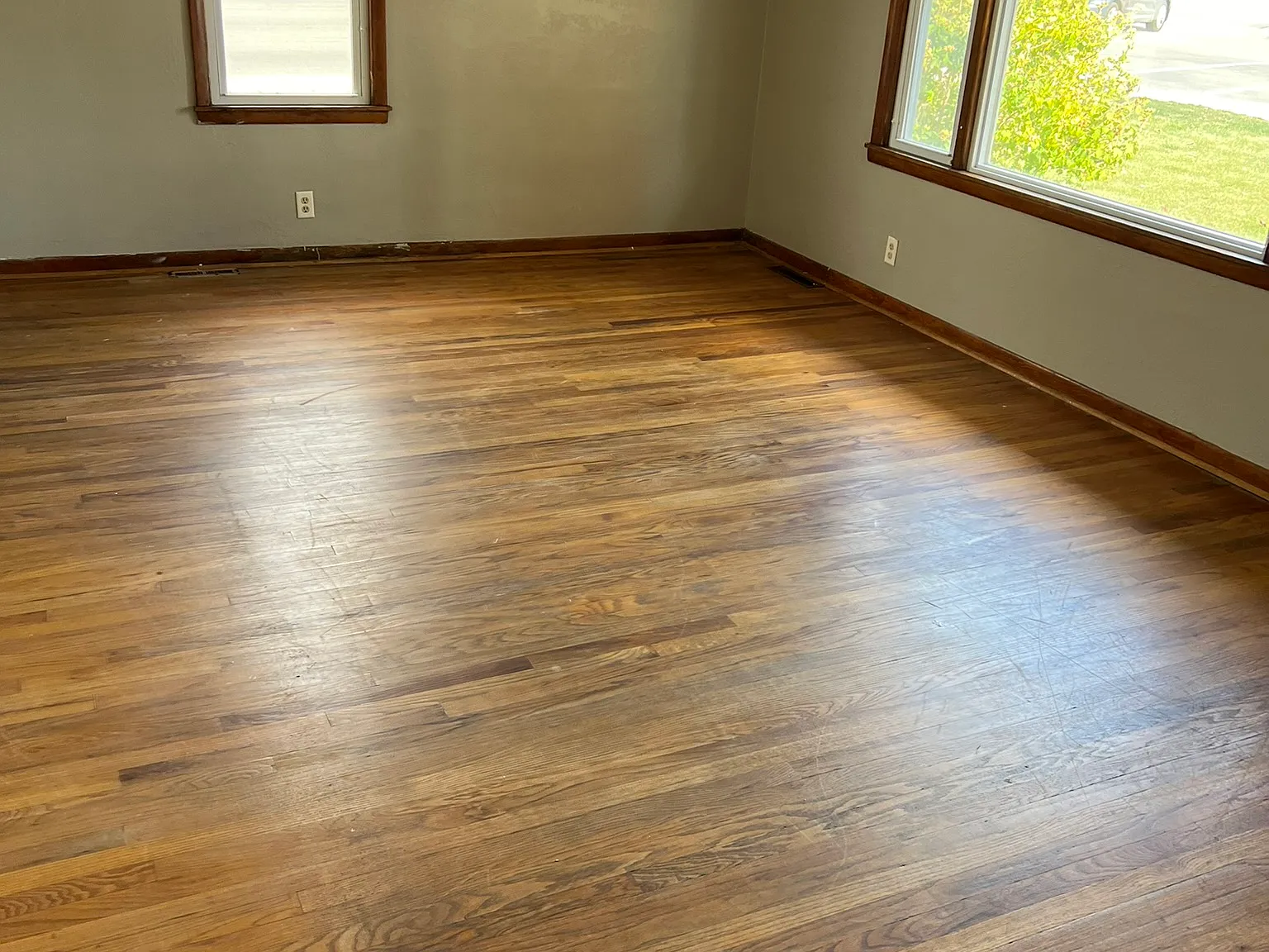 4 bed, 1350 sqft, $1,800 — Photo 3