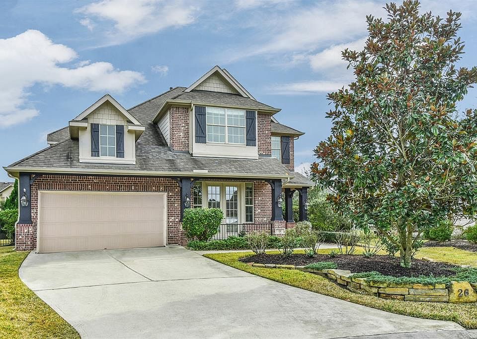 Stunning Creekside Park home on cul-de-sac lot, boasts Designer upgrades galore!