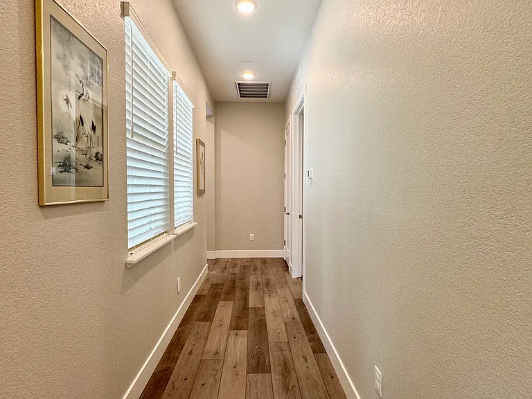 1628 Huntley Trl — Photo 29