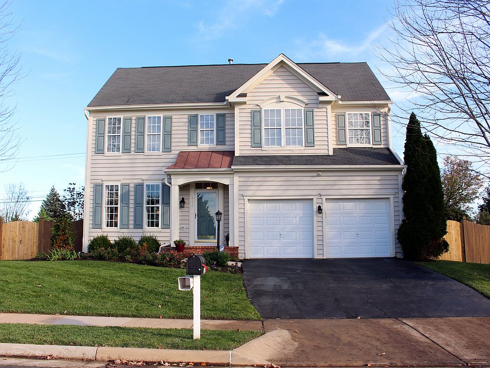 1st image of 21516 Sheffield Ct