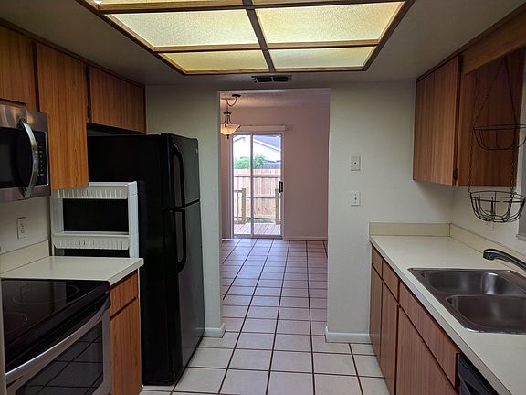 2nd image of 2791 62nd Ter N APT B