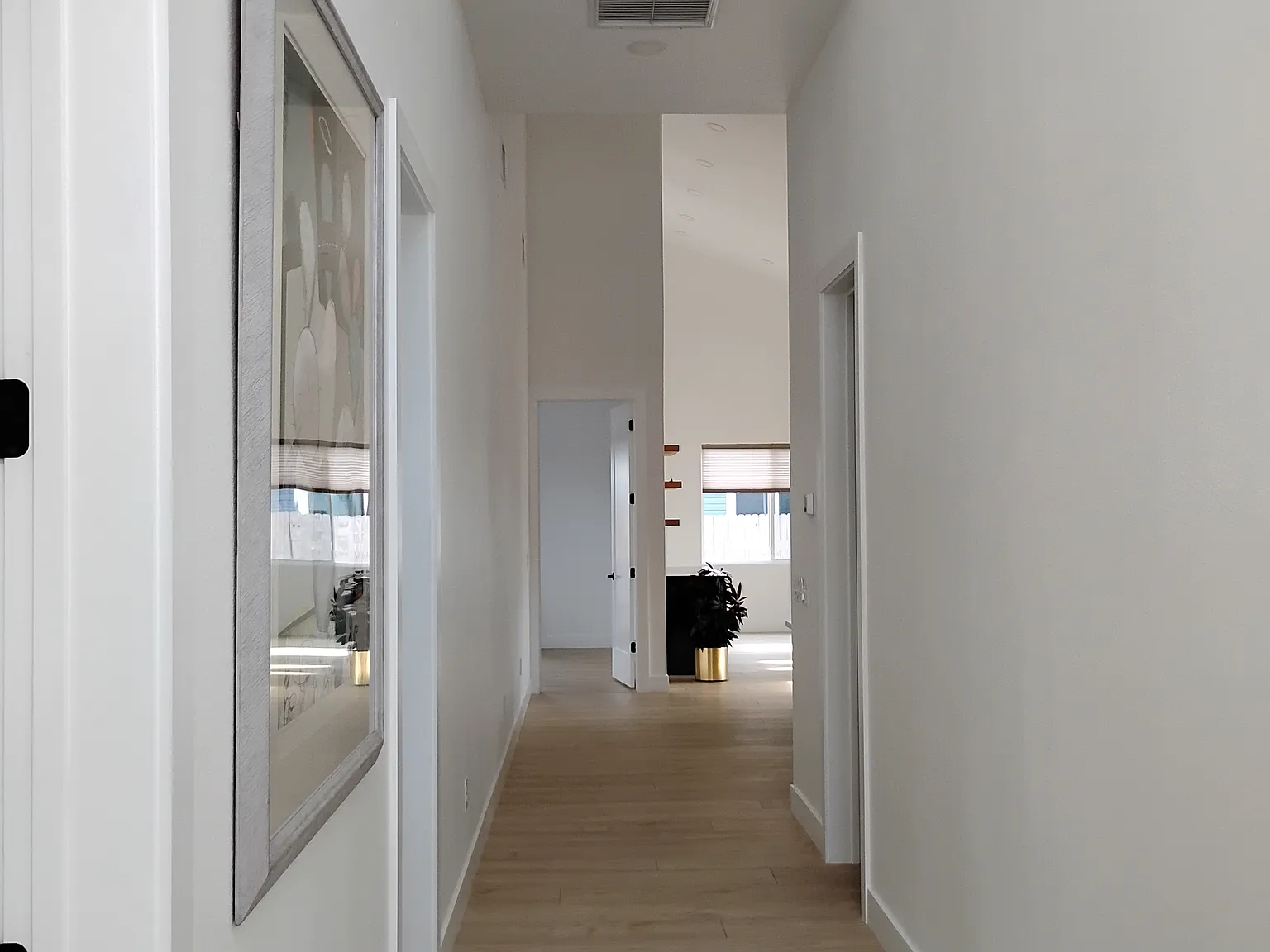 3 bed, 1914 sqft, $3,800 — Photo 3