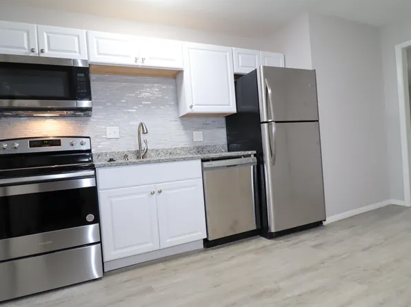 139 Litchfield Pines Dr APT D, Leominster, MA 01453