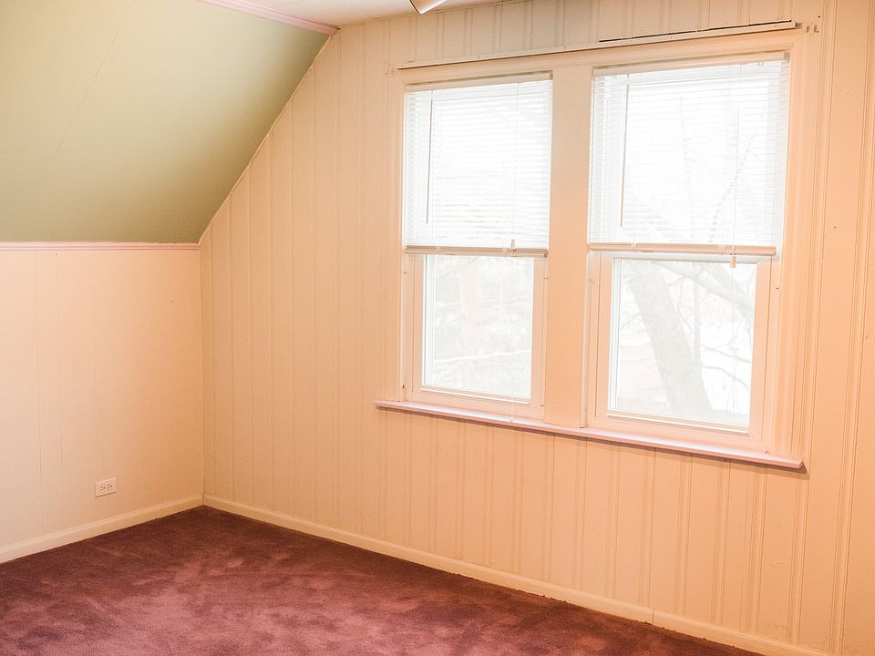 1st image of 9526 S Avers Ave