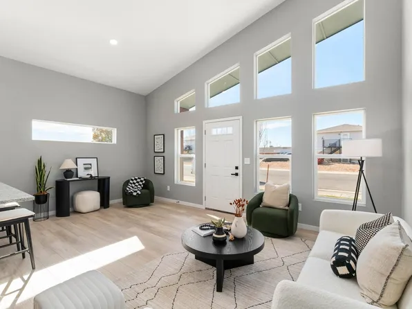 4122 Idaho St, Evans, CO 80620