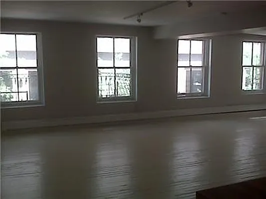 Rented by Living New York | media 34