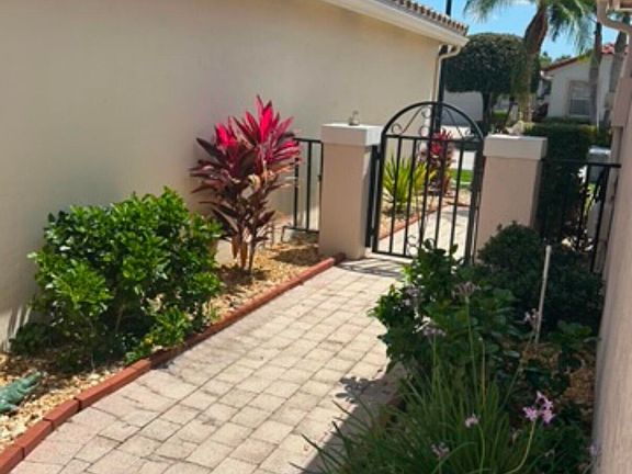 3rd image of 11583 Colonnade Drive